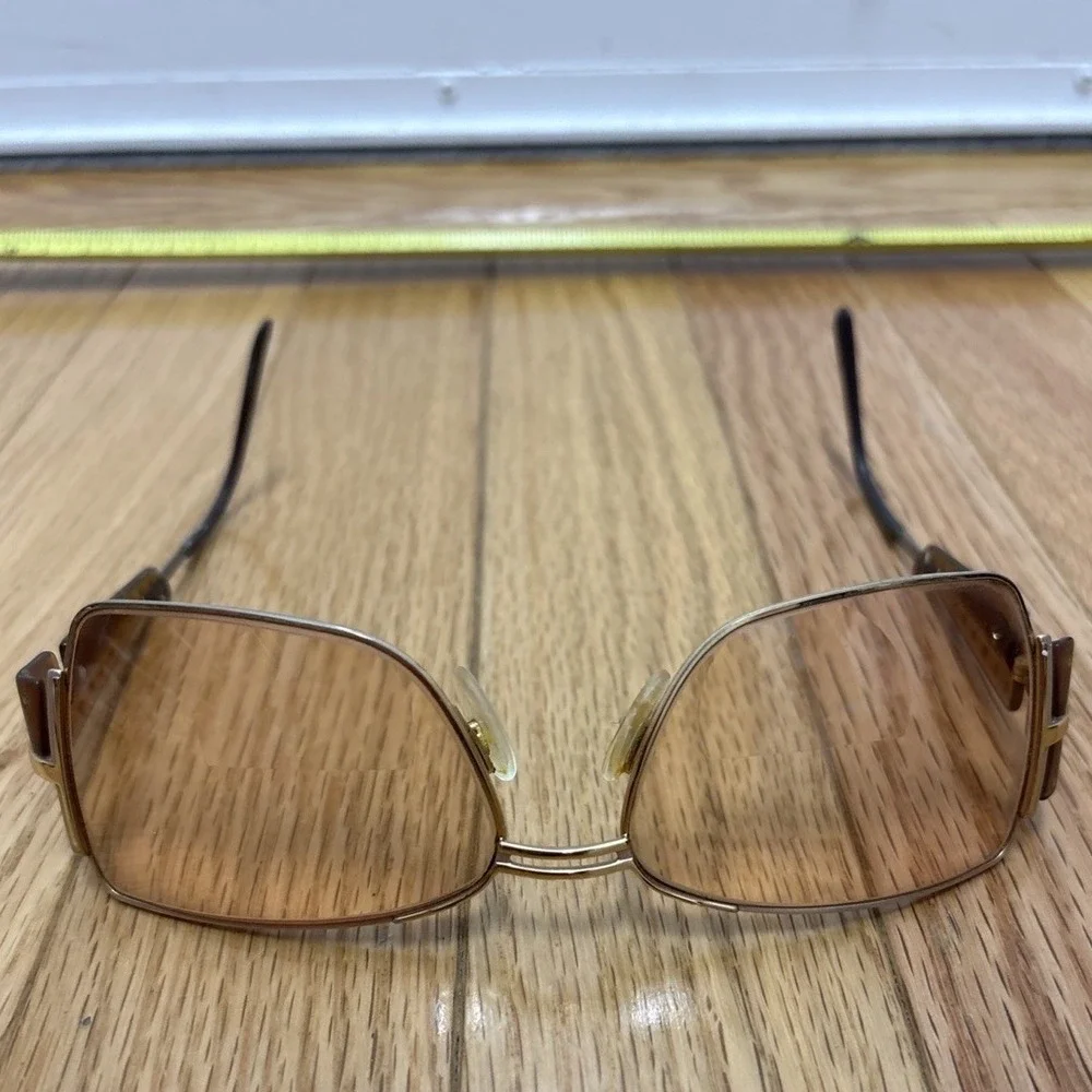 Authentic Vintage Cazal MOD.947 COL.497 Germany Gold Eyeglass Frames‎ Only